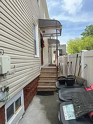 Rented by R New York