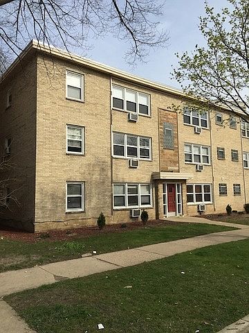 1st image of 8833 La Crosse Ave #104