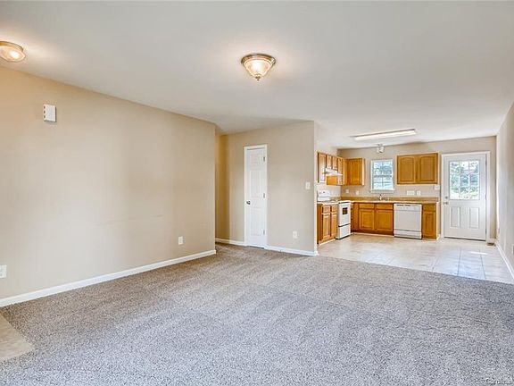 5th image of 3053 Goble St