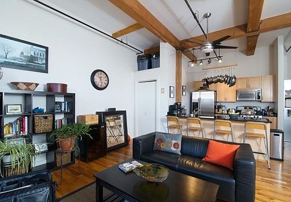 3rd image of 589 Essex St Unit 403
