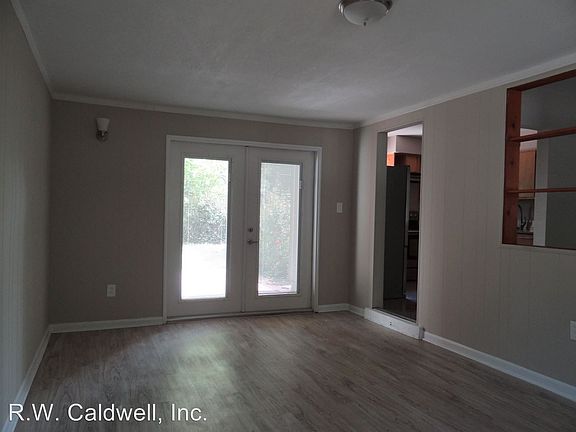 2nd image of 7251 Lynnwood Ave N