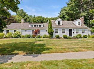 48 Prospect St, Hingham, MA 02043