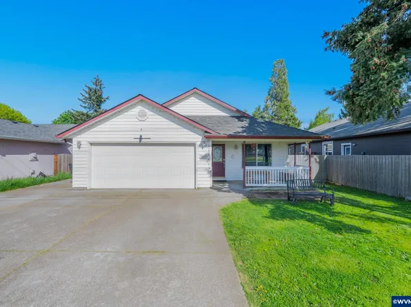 2410 Hollywood Dr NE, Salem, OR 97305