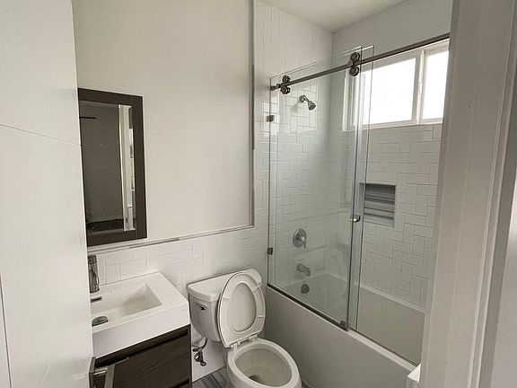 2nd image of 446 N Stanley Ave #446.25