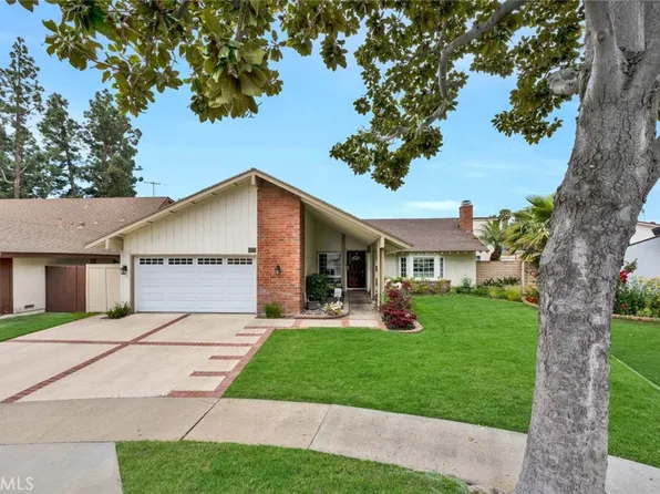 1622 Darsy Cir, Tustin, CA 92780