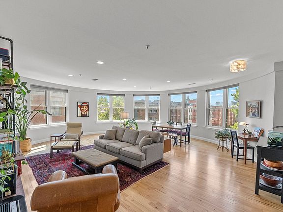 2nd image of 400 9th St APT W5e