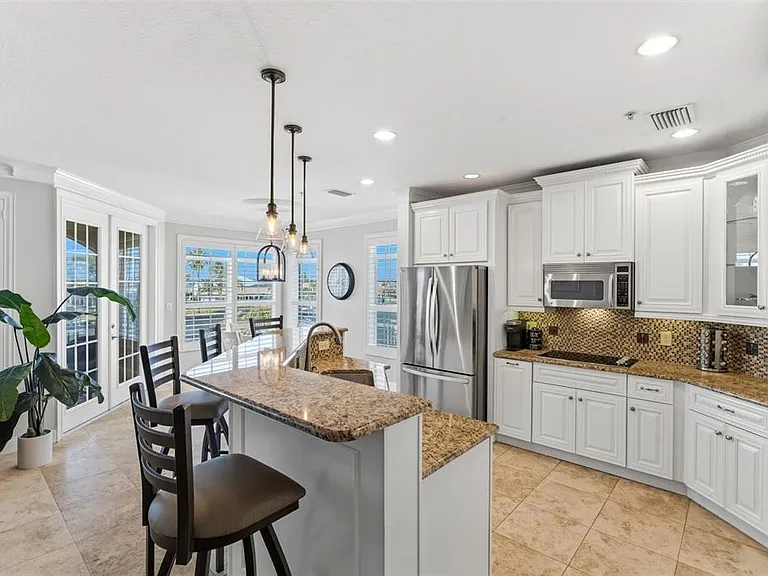 6420 Sunset Bay Cir — Photo 19