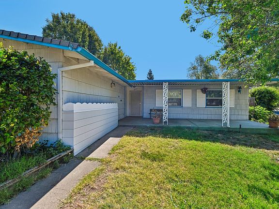 2nd image of 10401 Hollydale Way