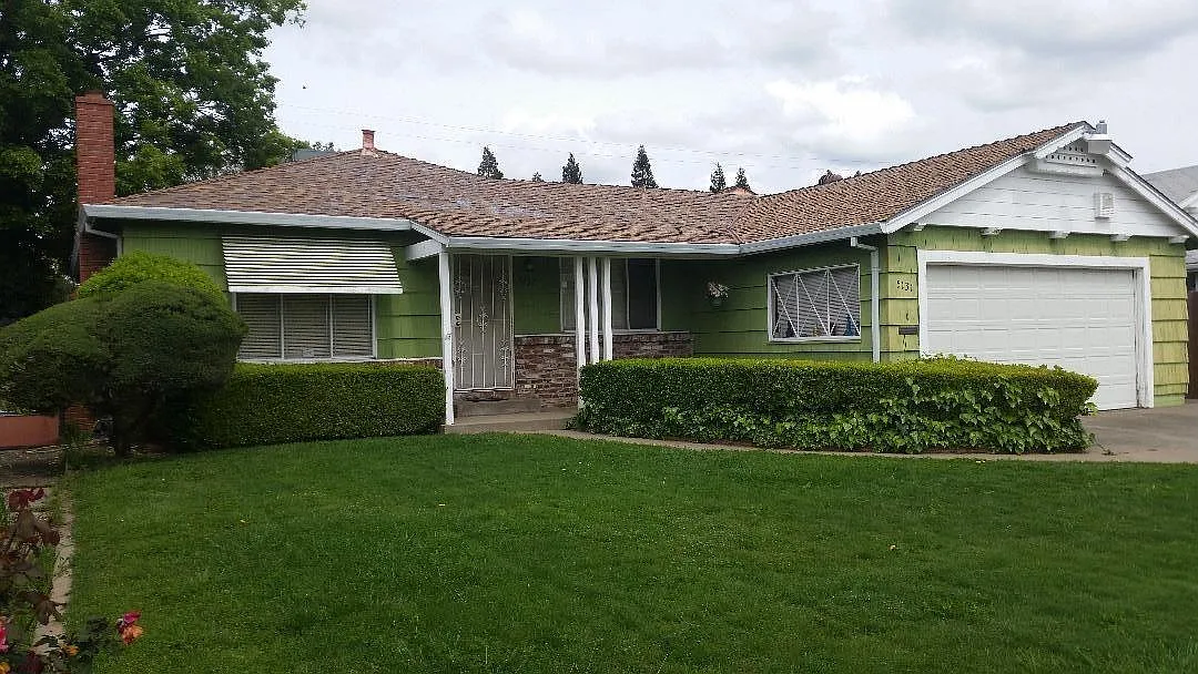 5131 48th Ave photo 1