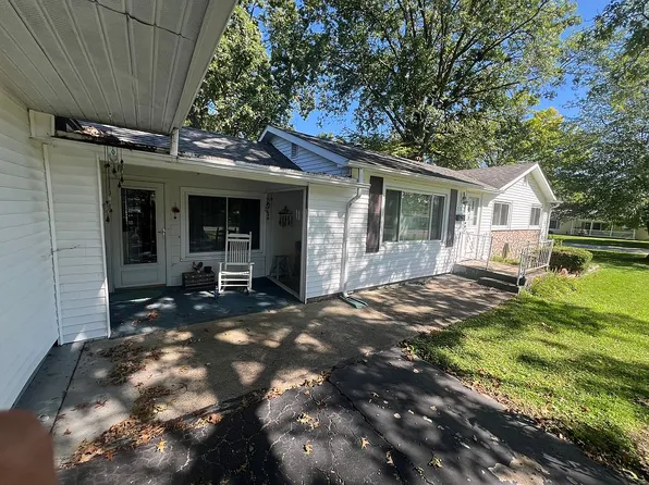 210 18th St, Shattuc, IL 62231