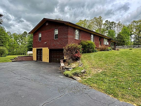 2nd image of 4221 Tarr Ridge Rd