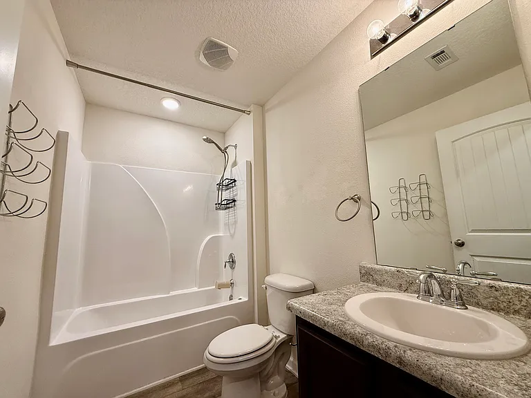 6420 Churchill Cir — Photo 16