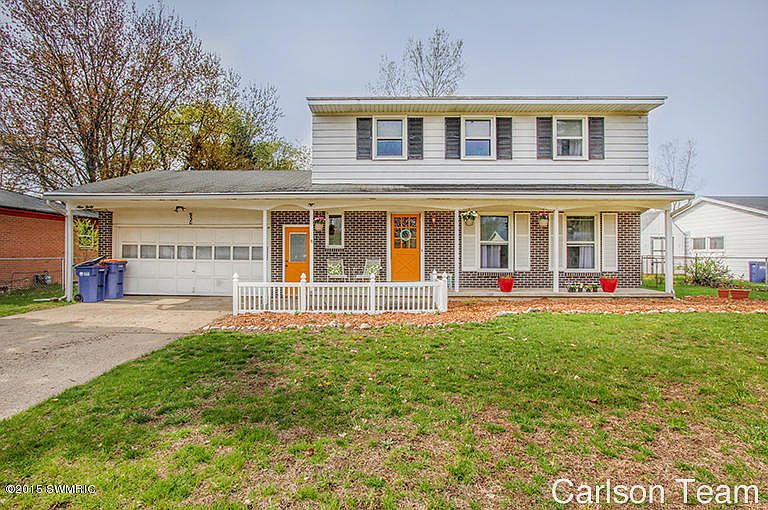 1st image of 930 Elmdale St NE