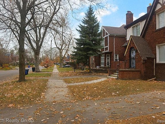 2nd image of 18431 Monica St