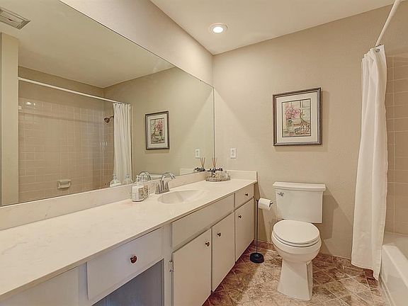 5th image of 10424 High Hollows Dr APT 237