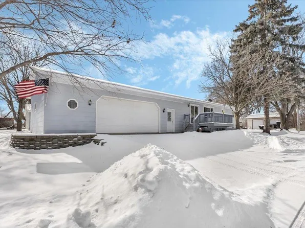 137 4th Ave, Spicer, MN 56288
