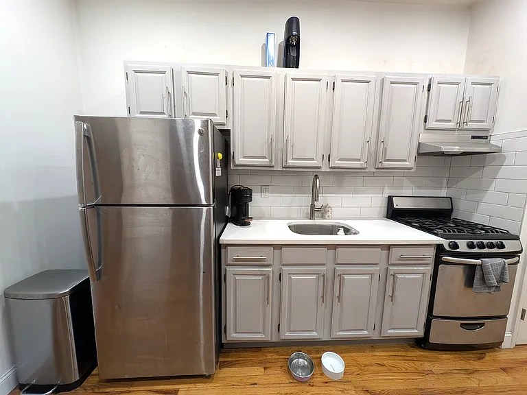 226 E 85th St #1A — Photo 4