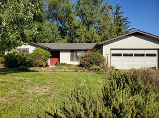 2218 Arctic Cir, Medford, OR 97504
