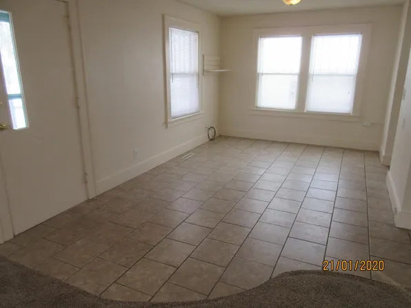 3722 Ross Rd, Ames, IA 50014