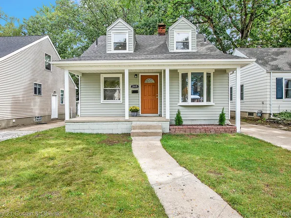 2835 Bennett St, Dearborn, MI 48124