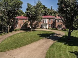 360 Table Rock Ln, Wheeling, WV 26003