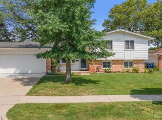 2336 Prairie St, Ann Arbor, MI 48105