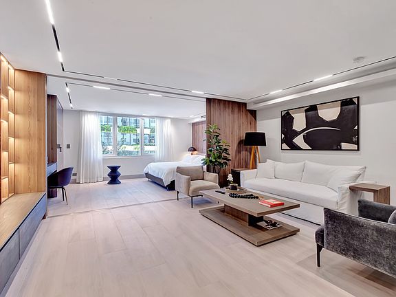 4th image of 2301 Collins Ave #432B