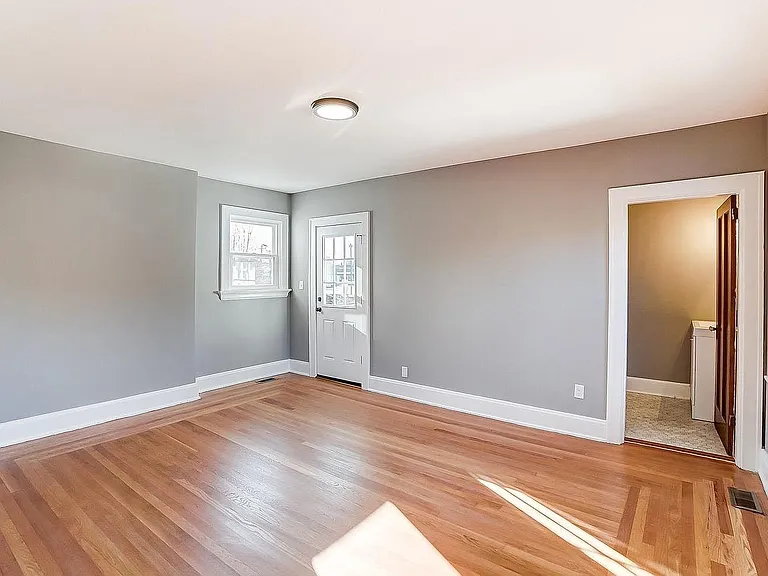 2029 Wanda Ave #1 — Photo 26