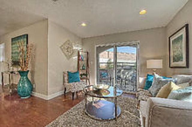 1st image of 411-417 Willow Glen Way