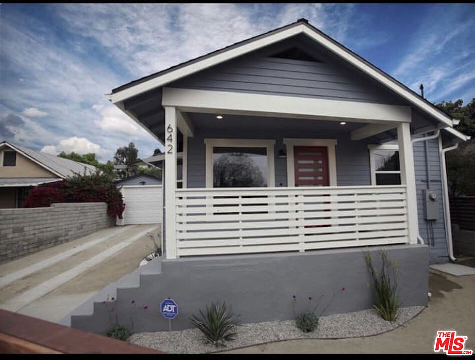 1st image of 642 Silver Lake Blvd