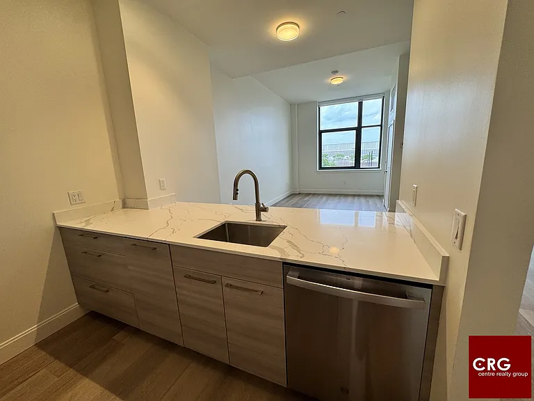 1077 Commonwealth Ave #209J — Photo 4