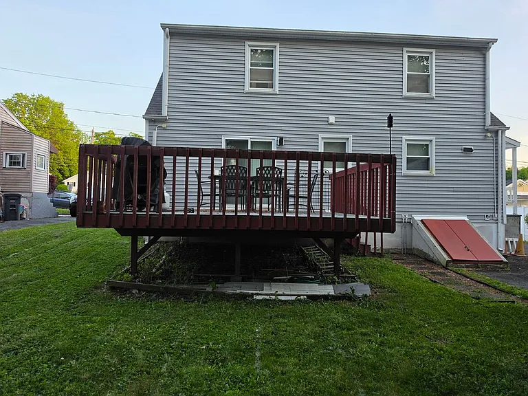 97 Bates St — Photo 24