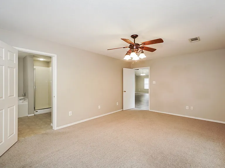 4413 Corner Brook Ln — Photo 9