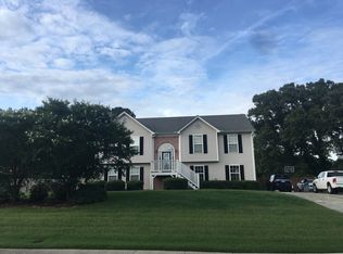 2512 Indian Bluffs Dr, Dacula, GA 30019