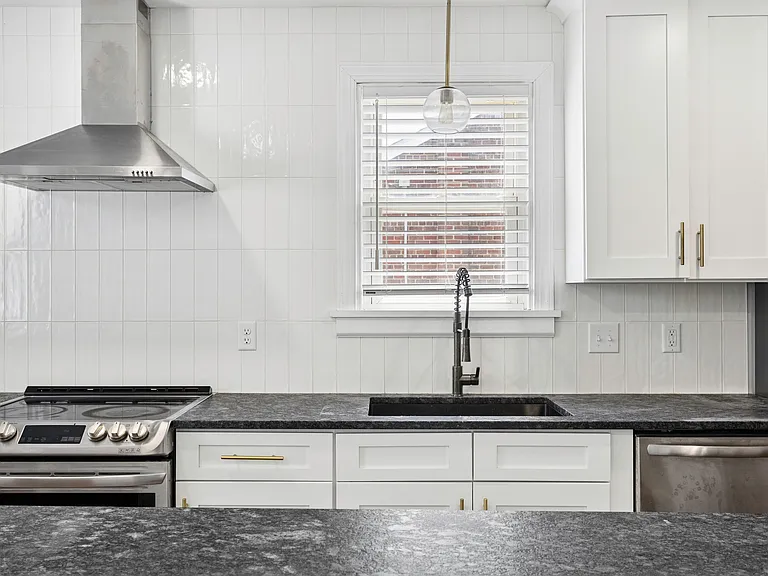 2307 Rawlings Ct — Photo 17