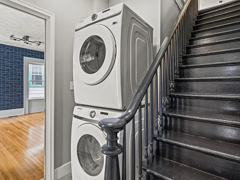 132 E Main St #STUDIO — Photo 11