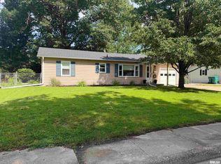 203 Jana Rd, Macomb, IL 61455