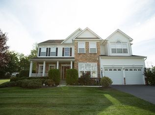 3720 Stonehouse Ln, Dover, PA 17315