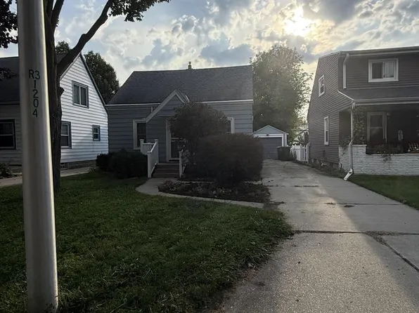 1204 S 110th STREET, West Allis, WI 53214