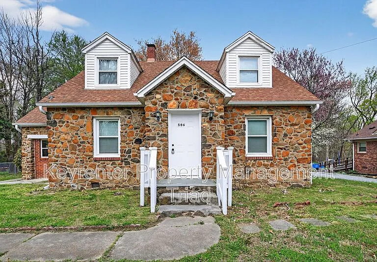 506 Rocky Knoll Rd — Photo 1