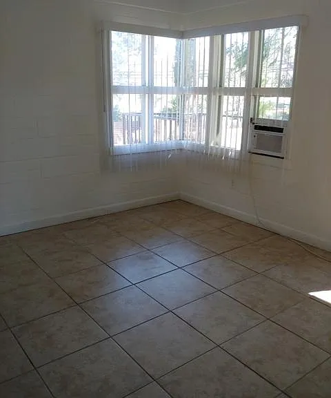 614 Grand Ave — Photo 5