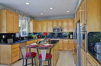2nd image of 522 Avenida Ortega