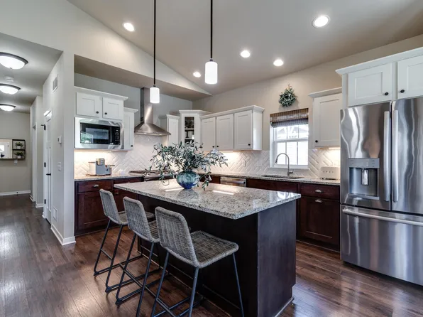 640 Burnt Sienna Dr, Middleton, WI 53562