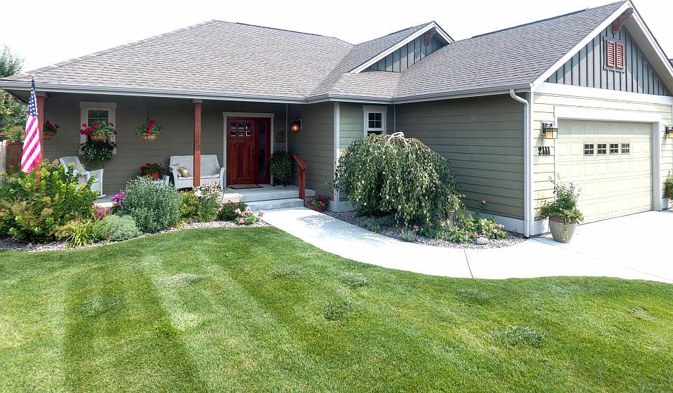 1st image of 2444 Latigo Dr