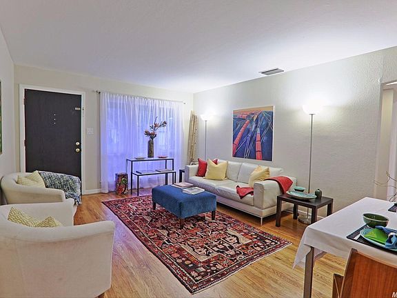 3rd image of 5636 La Campana Way