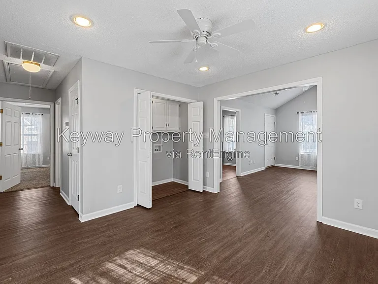 18 Fowkewood Ct — Photo 8