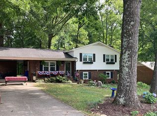 1109 Larkhill Ct, Browns Summit, NC 27214