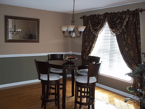 Intimate Dinning Area