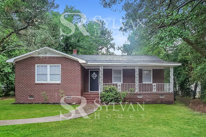 Photo 1 of 15 - 752 Shull St - West Columbia, SC Primary Photo - 752 Shull St