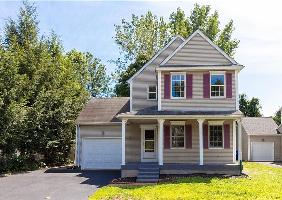1st image of 21 Chapin St #21